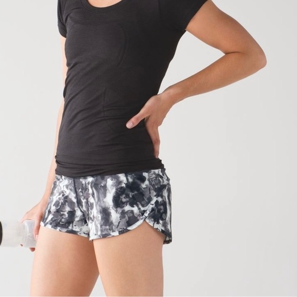 Lulu lemon Speed Short Mini Obscurred Dusty Mauve - Picture 2 of 5